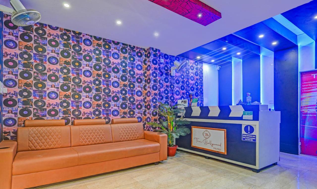Treebo The Bollywood Hotel Bhuvanesvar Kültér fotó